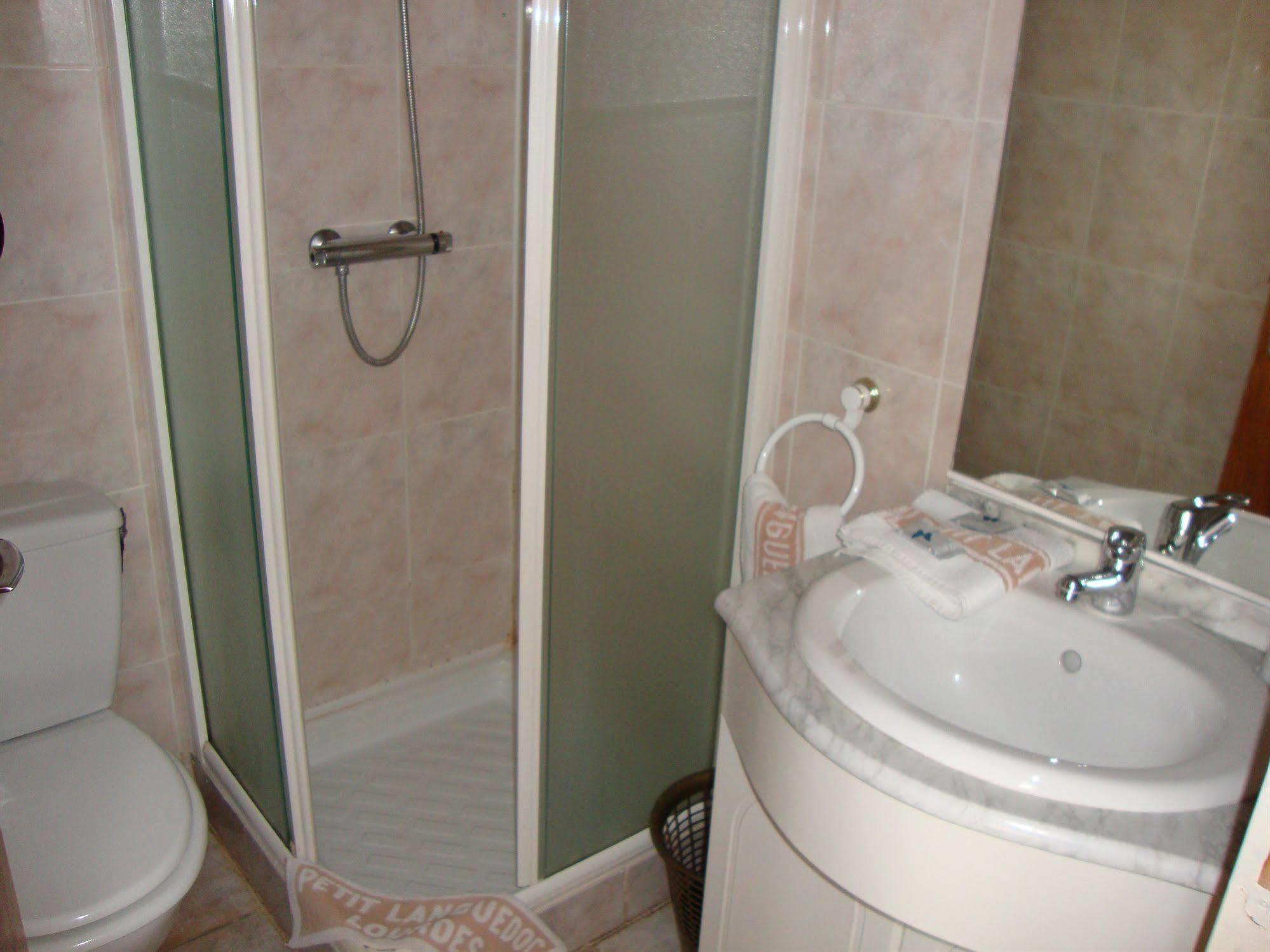 Au Petit Languedoc Hotel 2*